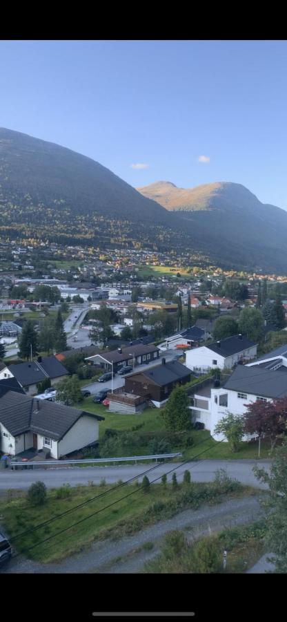 Leilighet Stryn 아파트 외부 사진